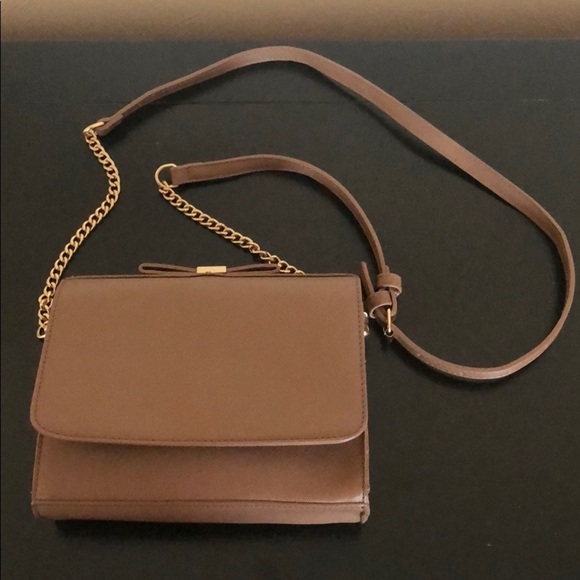 Tan/Toupe Bag with Bow - Picture 1 of 4